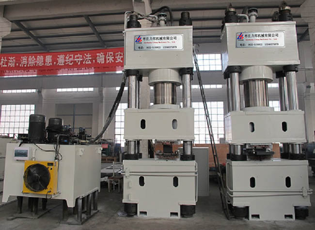 力邦橡塑行業用粉末成型液壓機